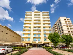 Massive 1 Bedroom | Dual Balconies | 2 Bathrooms