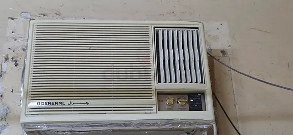 Little used o General window air conditioner - functional, window 2 ton 2024