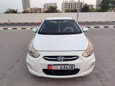 2015 Hyundai ACCENT — миниатюра 16