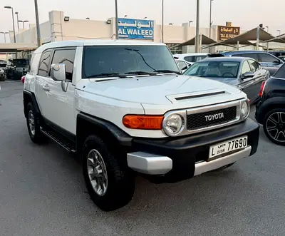 Toyota FJ Cruiser VXR 2011 GCC Specs