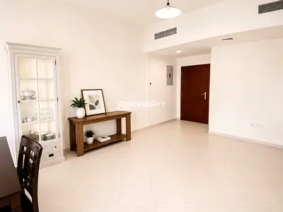 CHILLER FREE | NEXT TO METRO | FURNISHED
