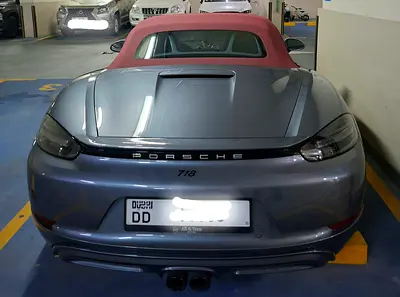 صورة 2 لـ 2025 Porsche 718