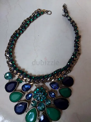 Neck piece
