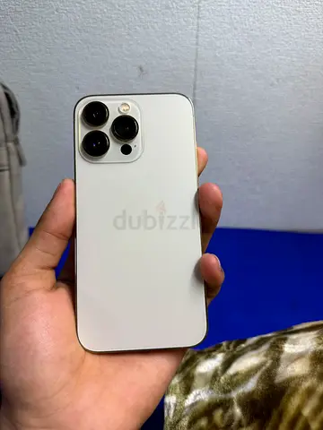 Apple iPhone (White) with Triple Camera - Good Condition