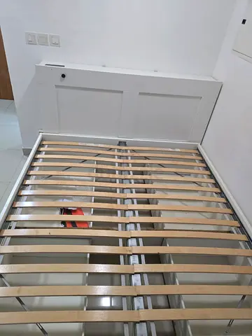 Free Twin bed