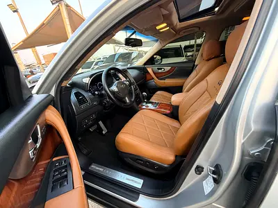 صورة مصغرة 16 لـ 2014 Infiniti QX70