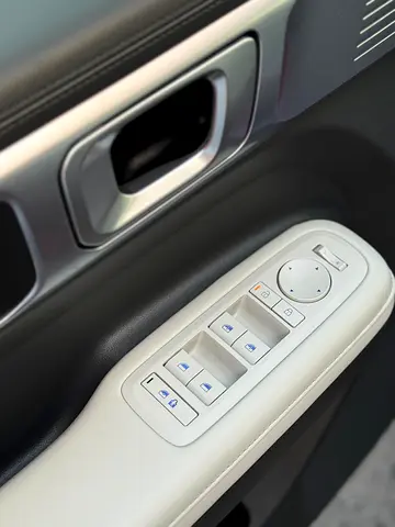 2025 Hyundai SANTA FE 缩略图 19