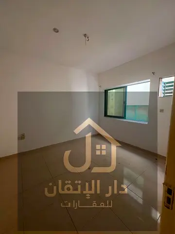 Golden opportunity for rent, 3-bedroom apartment with hall in Al Nabba area, prime location For bachelors