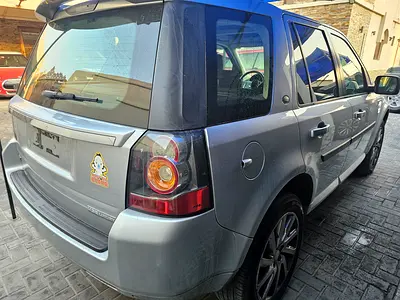 2015 LAND Rover LR2 — фото 7