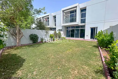 Single Row | Larger Garden | Upgraded | Negotiable