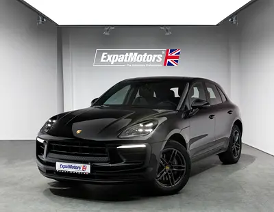 Porsche Dealer Service • Sport Chrono • AWD • GCC