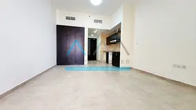 Grand & Bright 504 SQFT Chiller Free Studio Getting Vacant Soon