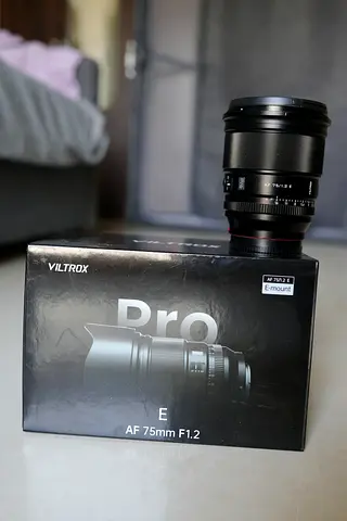 Sony AF 75mm f/1.2 Lens (Boxed) - Excellent Condition