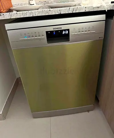 Siemens IQ300 dishwasher freestanding