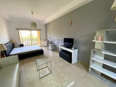 Furnished Studio - Relaxing Garden View!