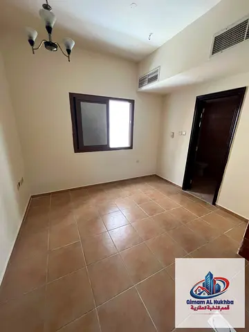 استوديو للإيجار السنوي في المجرة الشارقة مع تكييف وغاز مركزي وتسهيلات في السداد وتأمين مؤجل شهر