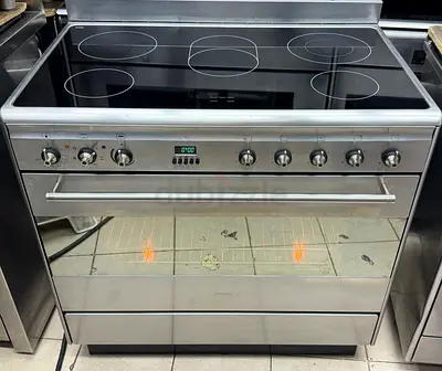 Smeg brand electric cooker 5 burne 90bay60cm lastest model for sale