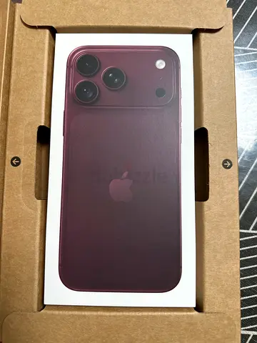 iPhone 18 Pro Max 1TB Burgundy