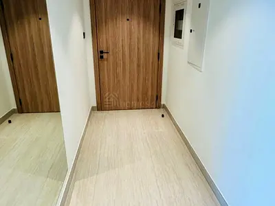 Canal Partial View | Huge Balcony | Upgraded