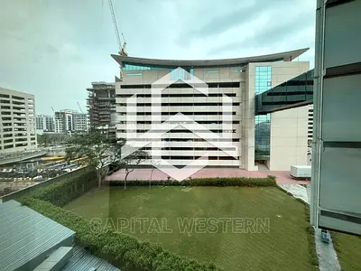 HUGE LAYOUT, SZR VIEW, RAISED FLOOR, BRIGHT OFFICE