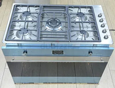 Smeg Built-in Gas Cooktop & Gas Oven 90cm Brand new