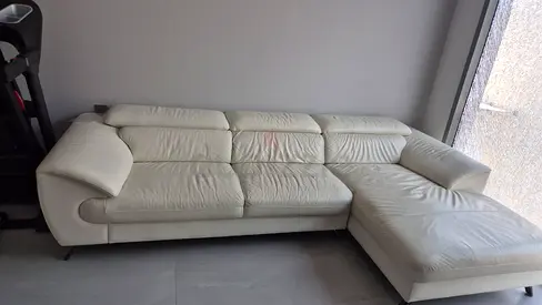 Sofa L Shaped Modern - Very Solid - Great Opportunity