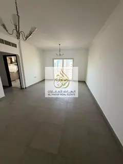 New building, one month free, spacious, prime location, easily accessible.