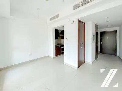 Spacious Balcony | Vacant | Well-Maintained