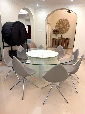 x8 pcs BOCONCEPT Ottawa dining chairs in light gray Nordic Grain leather upholstery