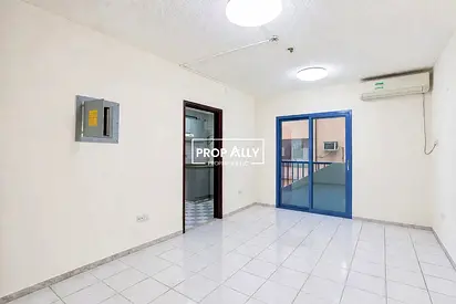 Ready to move in | Near to Metro | Studio with Closed Kitchen