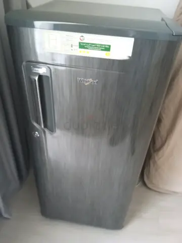 Whirlpool single-door refrigerator - good condition