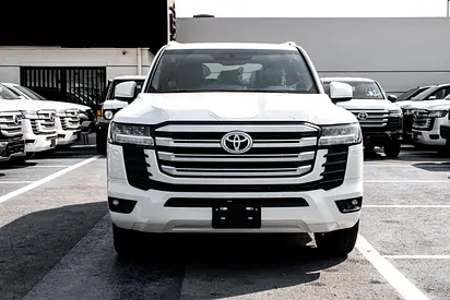 Toyota Land Cruiser GXR 4.0 MID NO RADAR 2026 GCC Specs