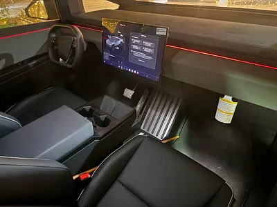 2026 Tesla CYBERTRUCK 照片 3