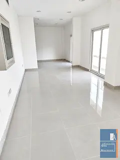Spacious Office in Bur Dubai, Easy Access to Metro Stations