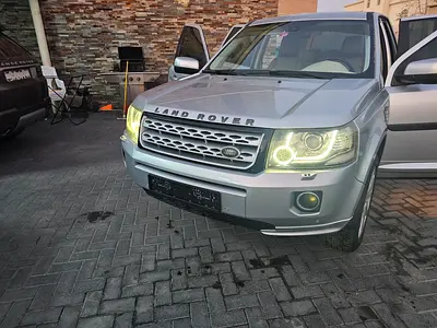 صورة 17 لـ 2013 LAND Rover LR2