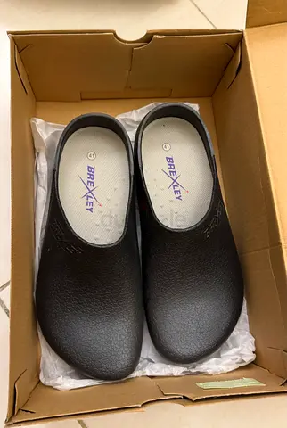 Medical shoes