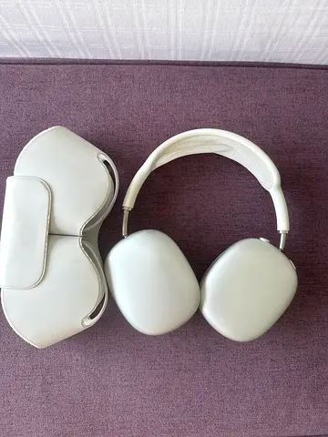 Original Apple AirPods Max Silver – Lightning