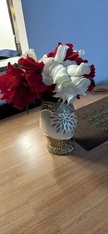 Vase with flower