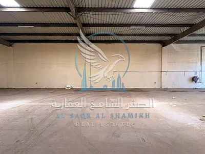للإيجار السنوي  مستودع في الصناعية 15 الشارقة فرصة ممتازة مساحة: 3600 قدم مربع