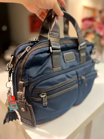 Tumi Navy Compact Briefcase / Laptop Bag - Excellent Condition