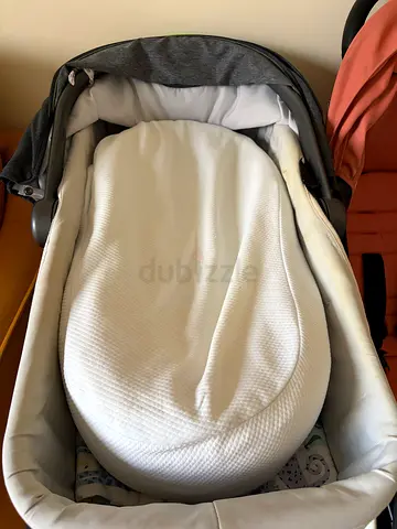 Newborn baby bed