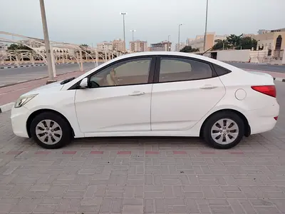 2015 Hyundai ACCENT — миниатюра 14