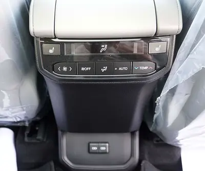 صورة مصغرة 13 لـ 2026 Toyota HIGHLANDER