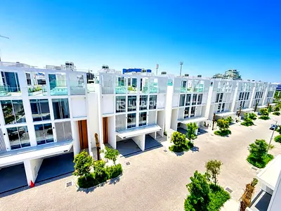 BRAND NEW | PRIVATE ROOFTOP WITH POOL | PARK VIEW