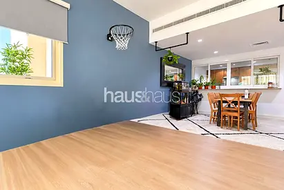 Vacant on Transfer | High Floor | Internal View