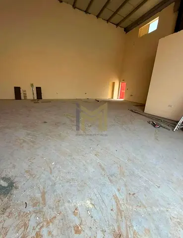 🔥 EXCLUSIVE INDUSTRIAL OFFER | BRAND-NEW WAREHOUSE – AL SAJAA 🔥 📍 Strategic Industrial Location | Main Road Access | Business-Friendly Area 🚨READy
