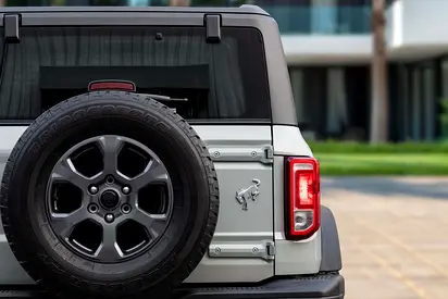 صورة 6 لـ 2021 FORD BRONCO