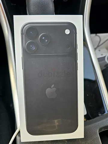 Sealed iPhone 18 Pro Max Black 256 (new in box)