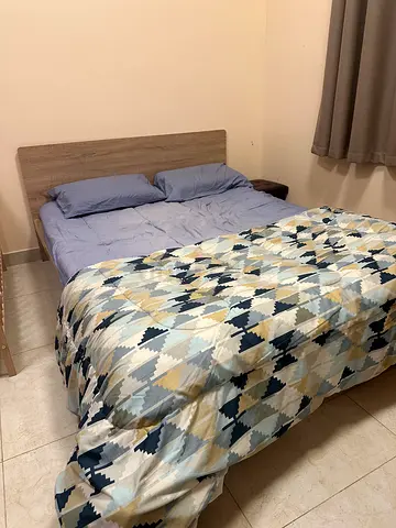 Queen bed for sale