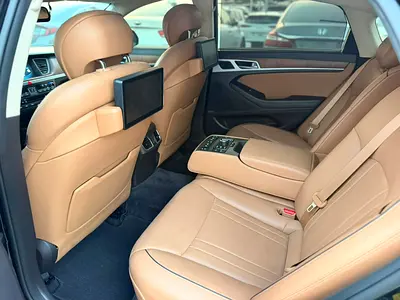 صورة 6 لـ 2014 Genesis G80